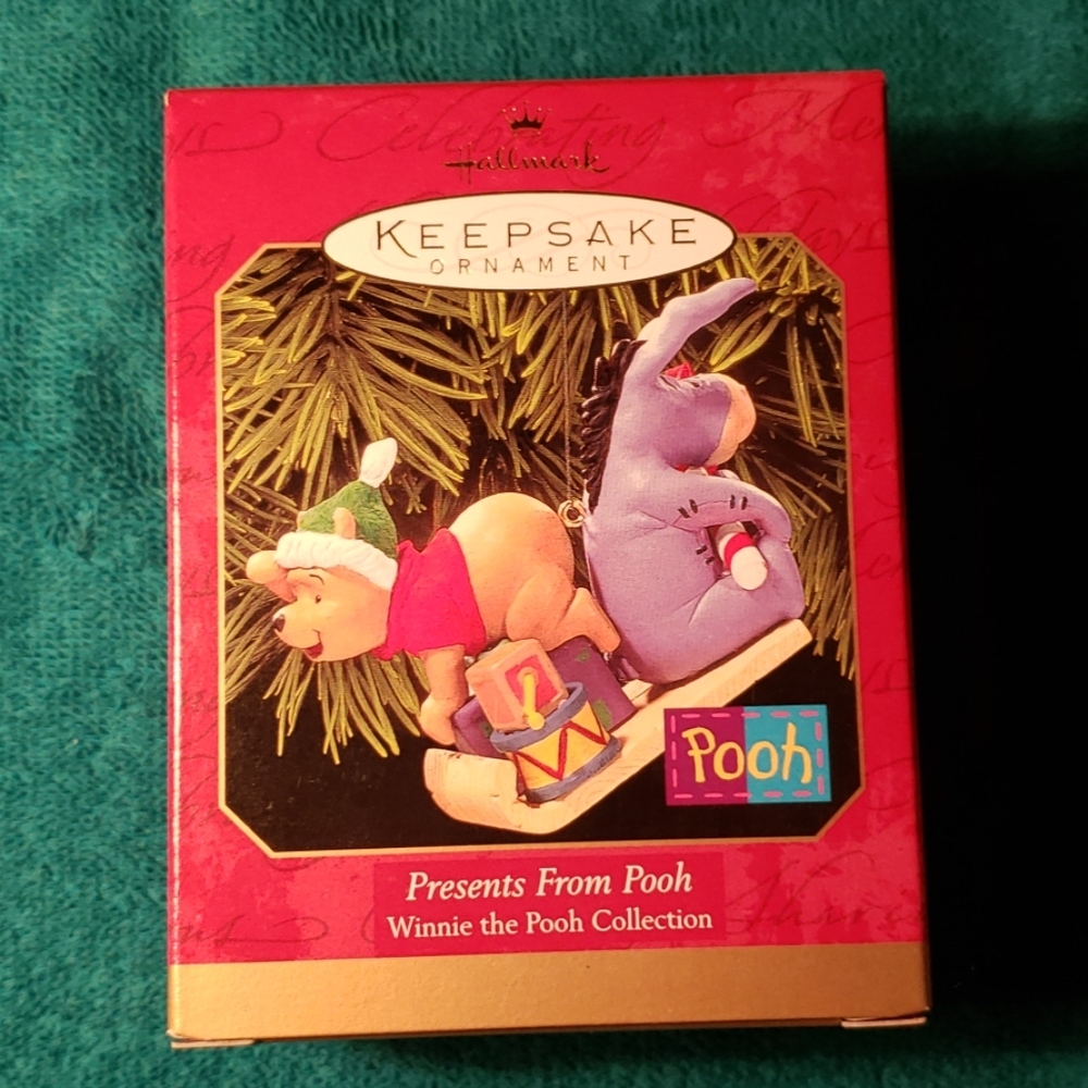 Hallmark Ornament Presents From Pooh NIB